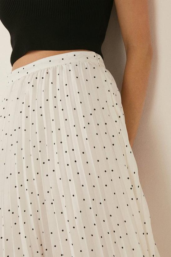 Oasis Ivory Spot Pleated Skirt 4