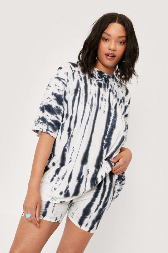 NastyGal Plus Size Tie Dye T-Shirt and Cycling Shorts Set 2