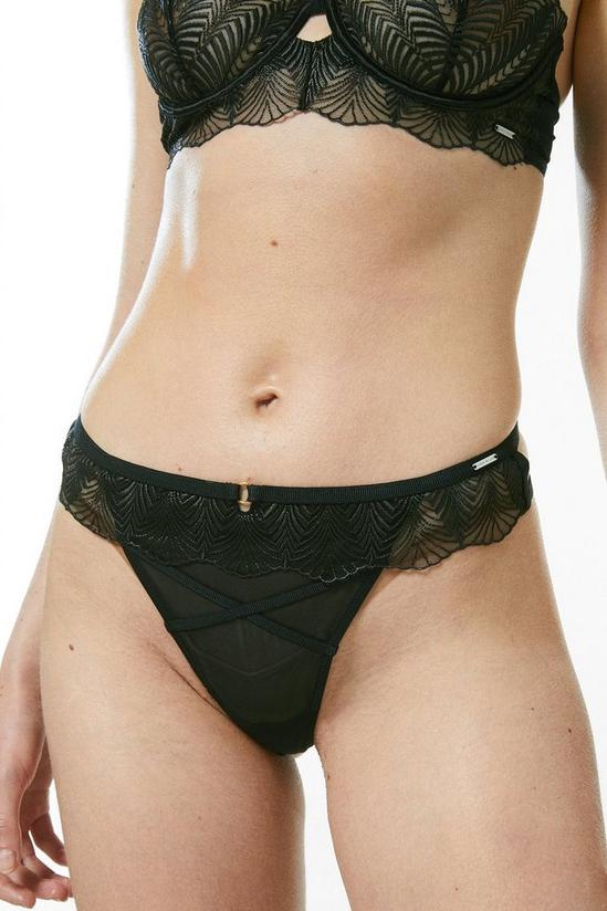 KarenMillen Scallop Embroidery Detailed Thong 2