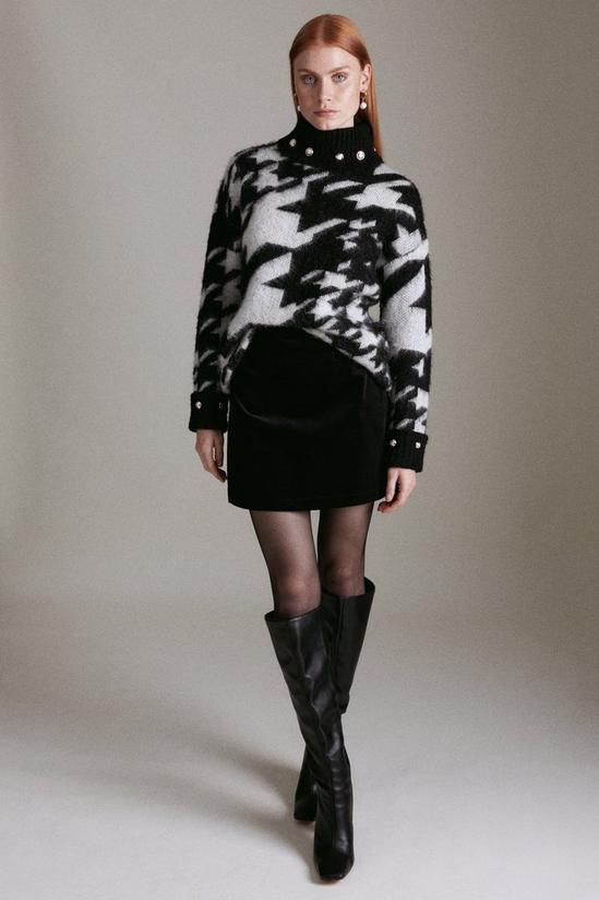 KarenMillen Velvet Woven Short Skirt 1