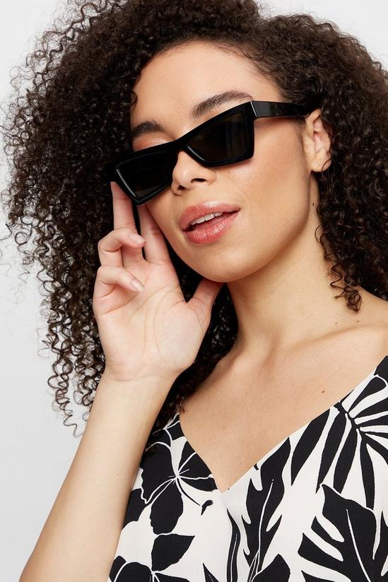 Dorothy Perkins Black V-shape Sunglasses 1
