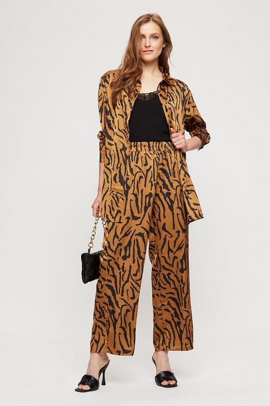 Dorothy Perkins Tiger Satin Co-Ord Shirt Wide Leg Trousers 2