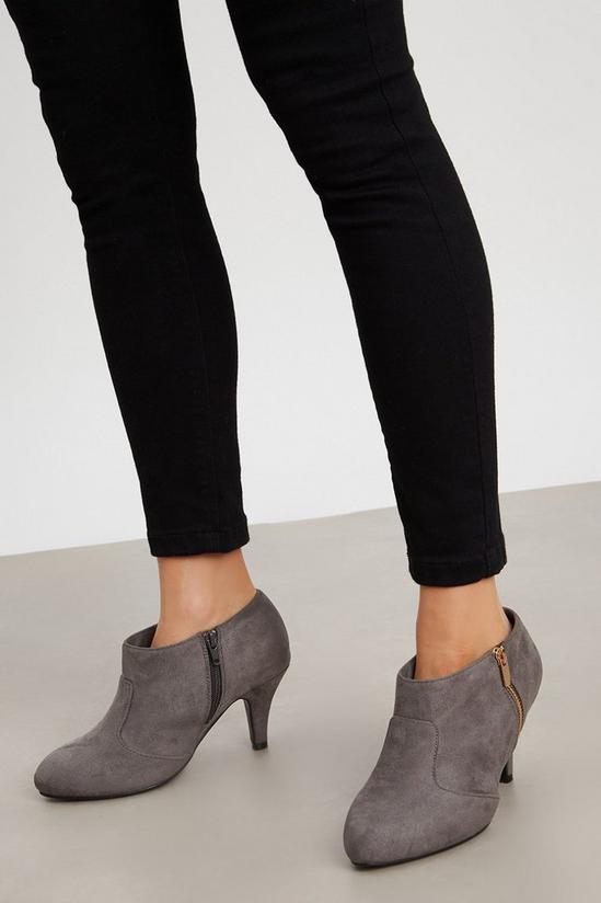 Good For the Sole Good For The Sole: Extra Wide Fit Marlo Comfort Zip Heeled Ankle Boots 2