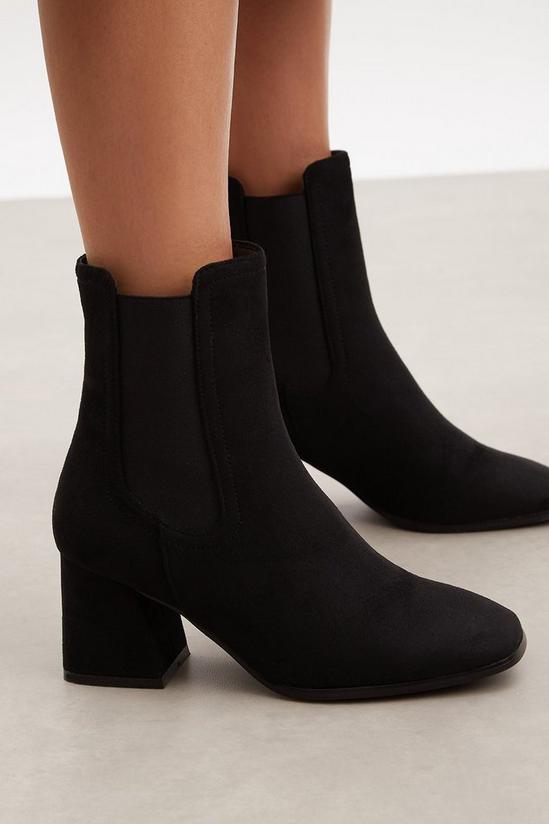 Good For the Sole Good For The Sole: Maya Comfort Block Heel Chelsea Boots 4