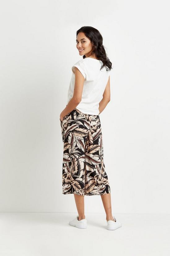 Wallis Petite Palm Print Cropped Wide Trouser 3
