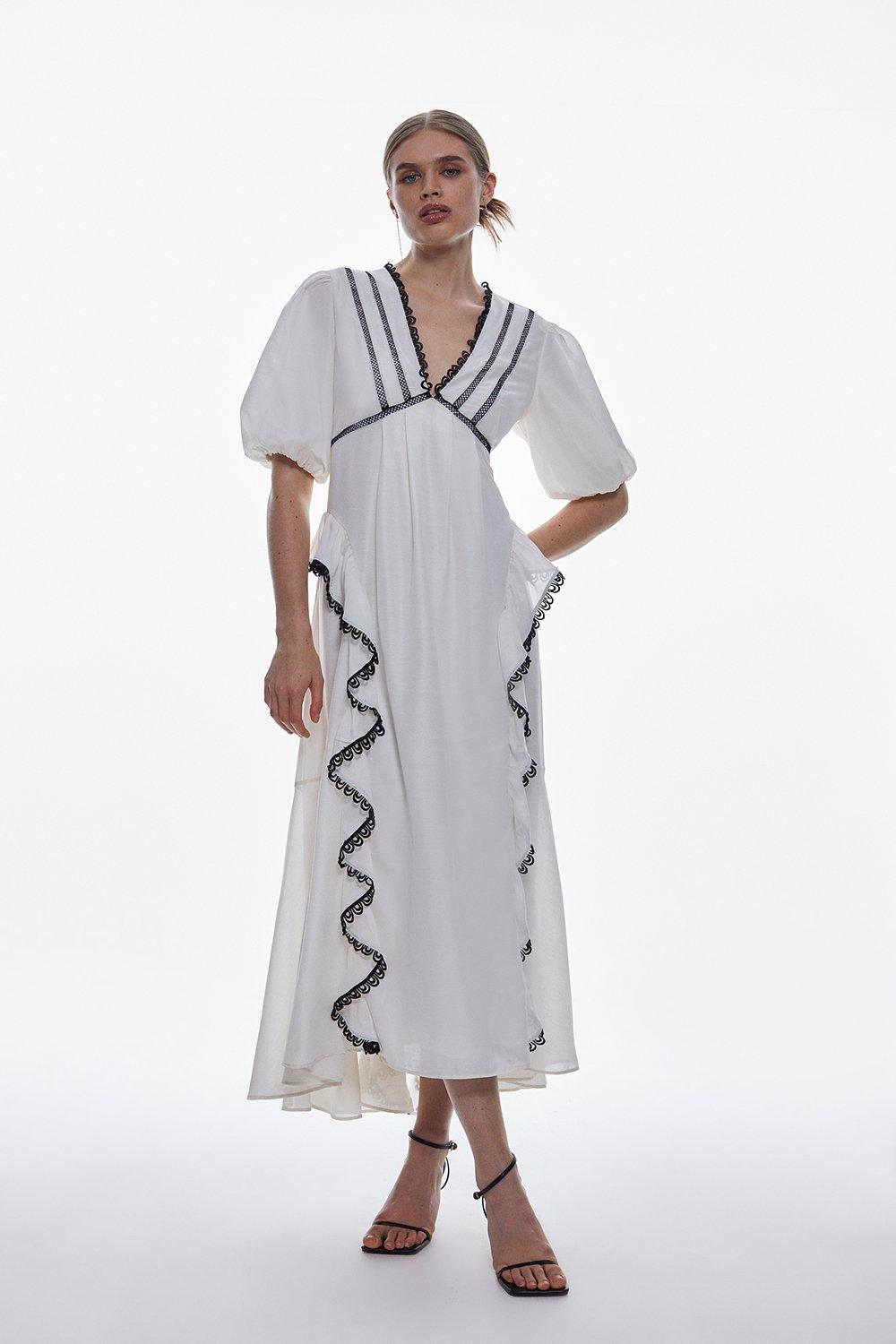 Graphic Lace Trim Woven Plunge Maxi Dress