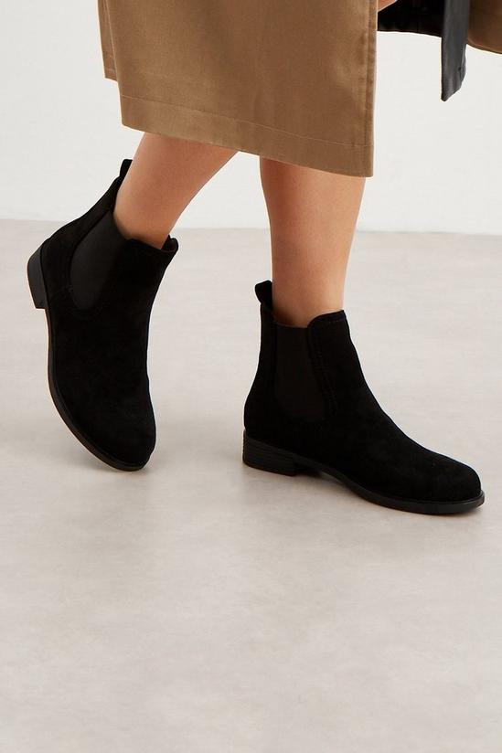 Good For the Sole Good For The Sole: Aspenne Chelsea Boots 2