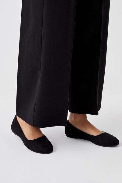 Pollie Wide Fit Round Toe Ballet Flats