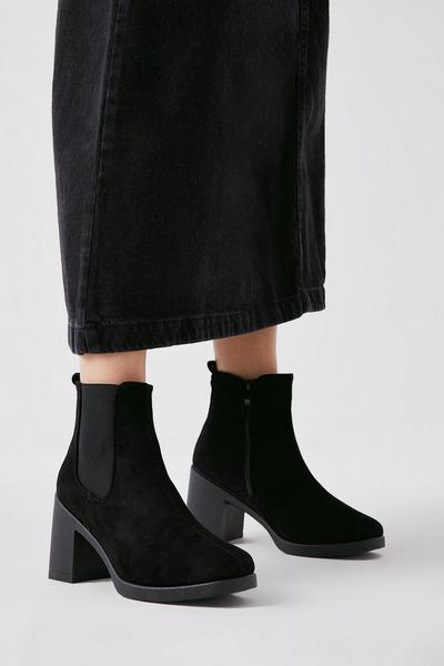 Alo Casual Heeled Chelsea Boots