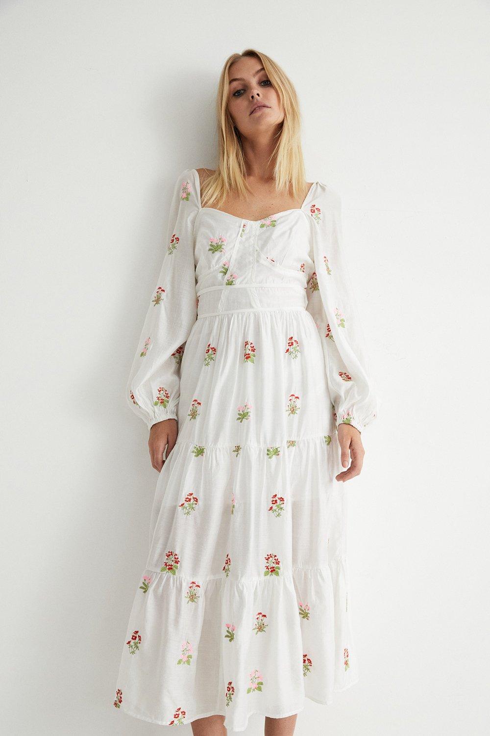 Embroidery Tiered Maxi Dress