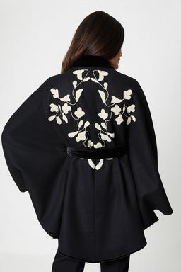 Contrast Embroidered Belted Cape