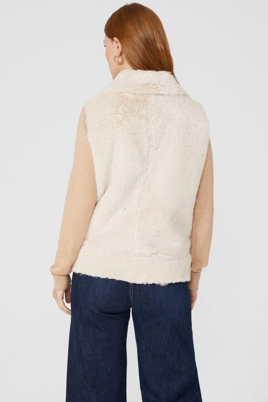 Maine Faux Fur Gilet With Sheepskin Liner 4