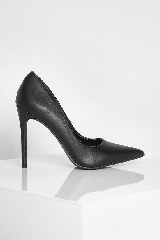 boohoo Wide Fit Pointed Court Shoe 2