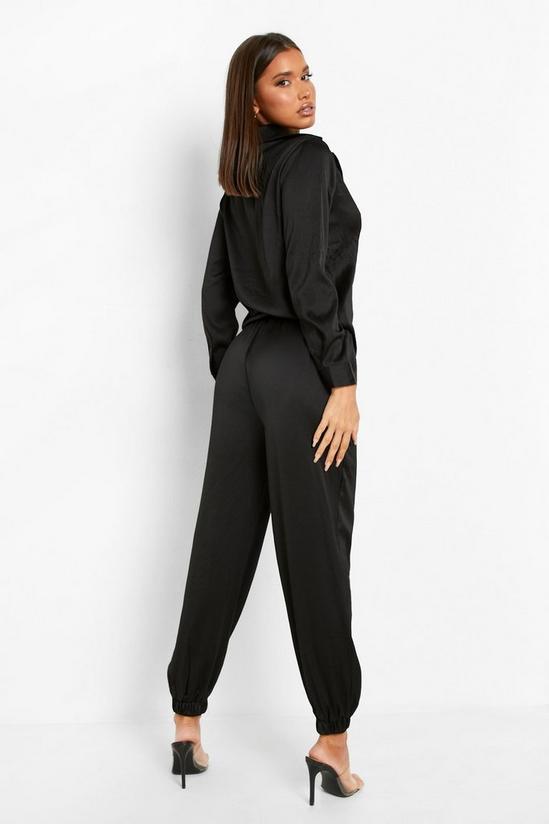 boohoo Textured Woven Relaxed Fit Joggers 2