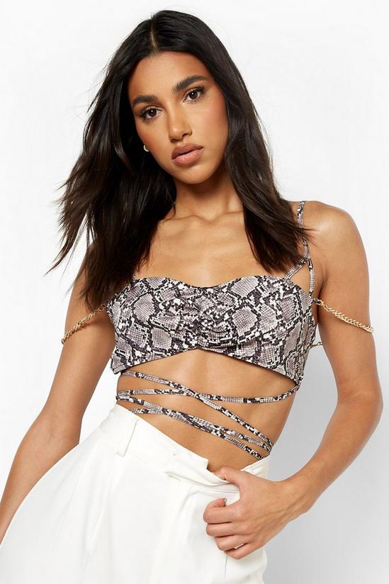 boohoo Strappy Ruched Chain Detail Bralet 1