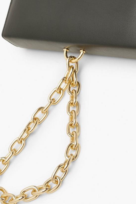 boohoo Chain Drop Clutch Bag 3