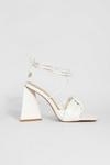 boohoo Twist Front Strappy Triangle Heels thumbnail 2