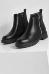 boohoo Wide Fit Pu Quilted Zip Detail Chelsea Boots thumbnail 3