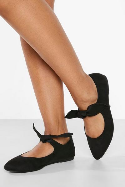 Pointed Bow Detail Ballet Flats