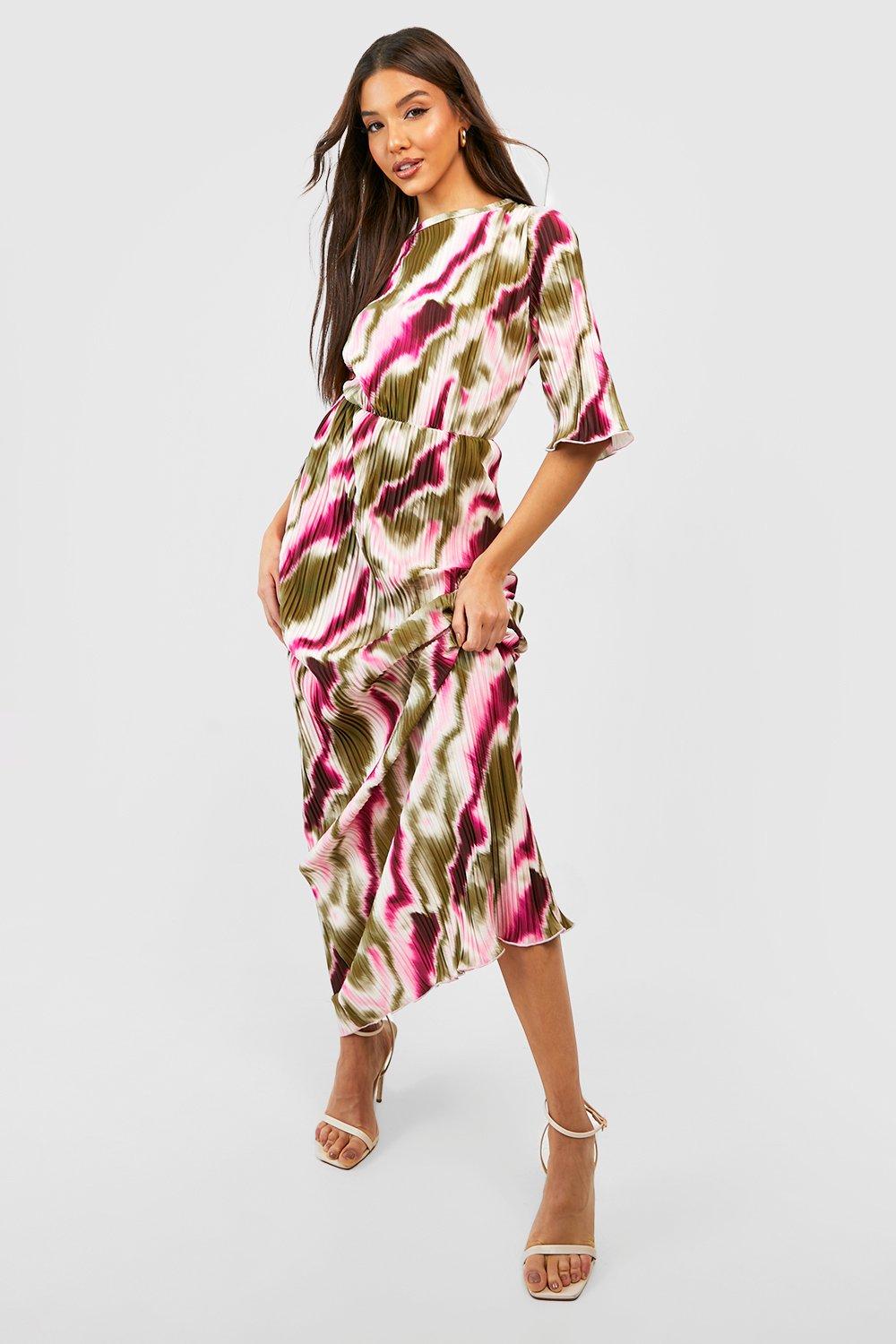 Abstract Plisse Oversized Maxi Dress
