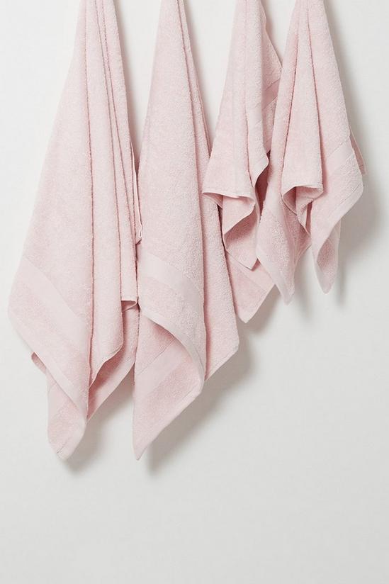 Debenhams Set Of Pale Pink Towels 3