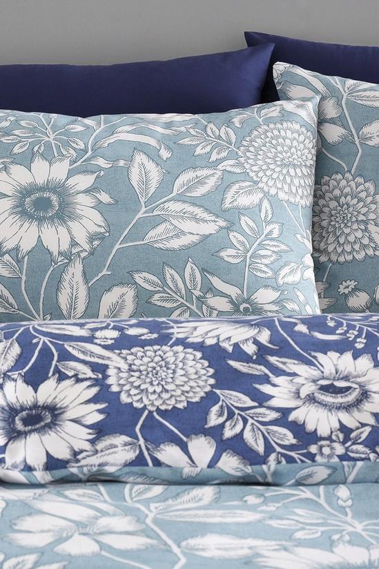 Catherine Lansfield Tapestry Floral Super King Duvet Set 3