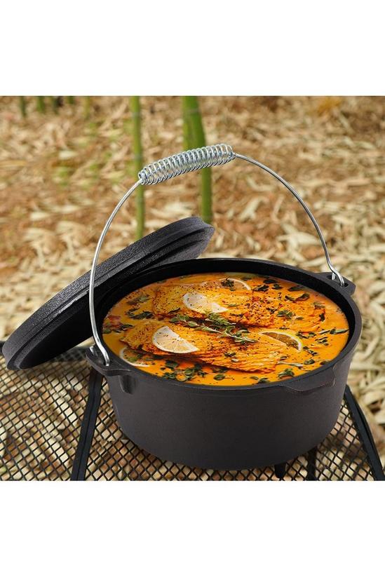 Living and Home Cast Iron Camp Oven Pot with Legs for Outdoor Camping 3
