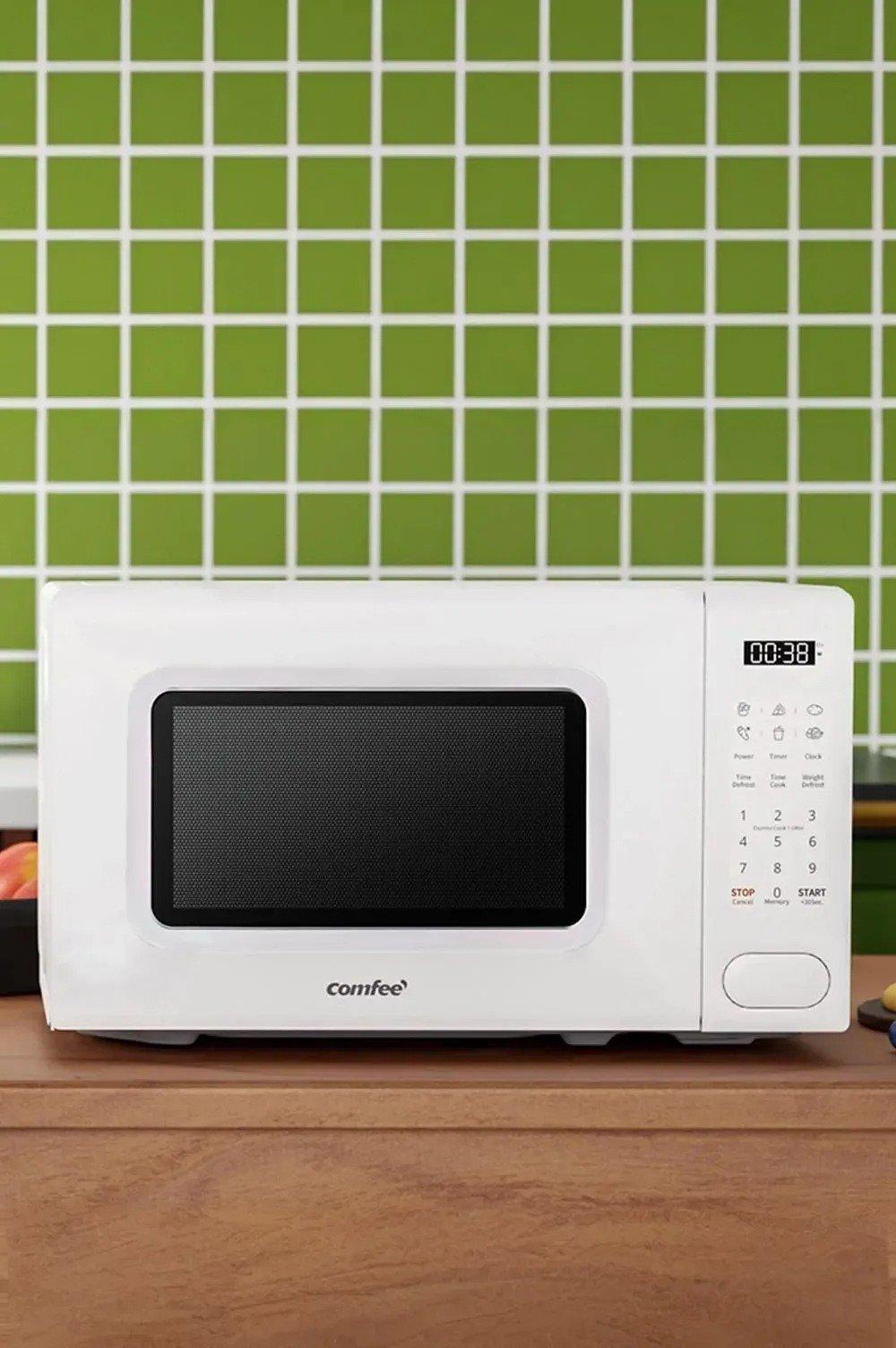 Comfee 700w 20L Digital Microwave Oven with 6 Cooking Presets, Express Cook, 11 Power Levels, Defros
