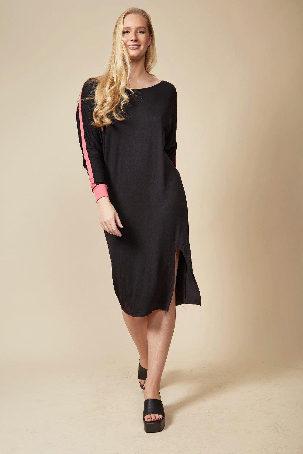 Relaxed Fit Dress with Pink Line