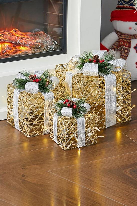 Living and Home Set of 3 Christmas Decorative Gift Box 1