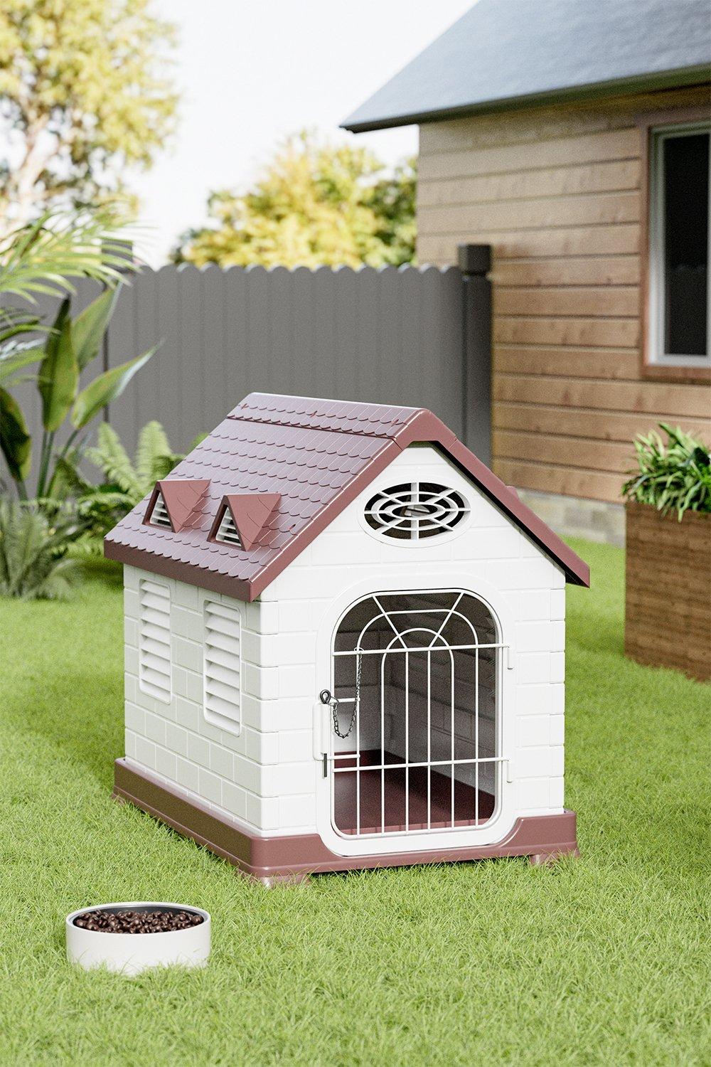 Elevated Plastic Dog House with Wire Door