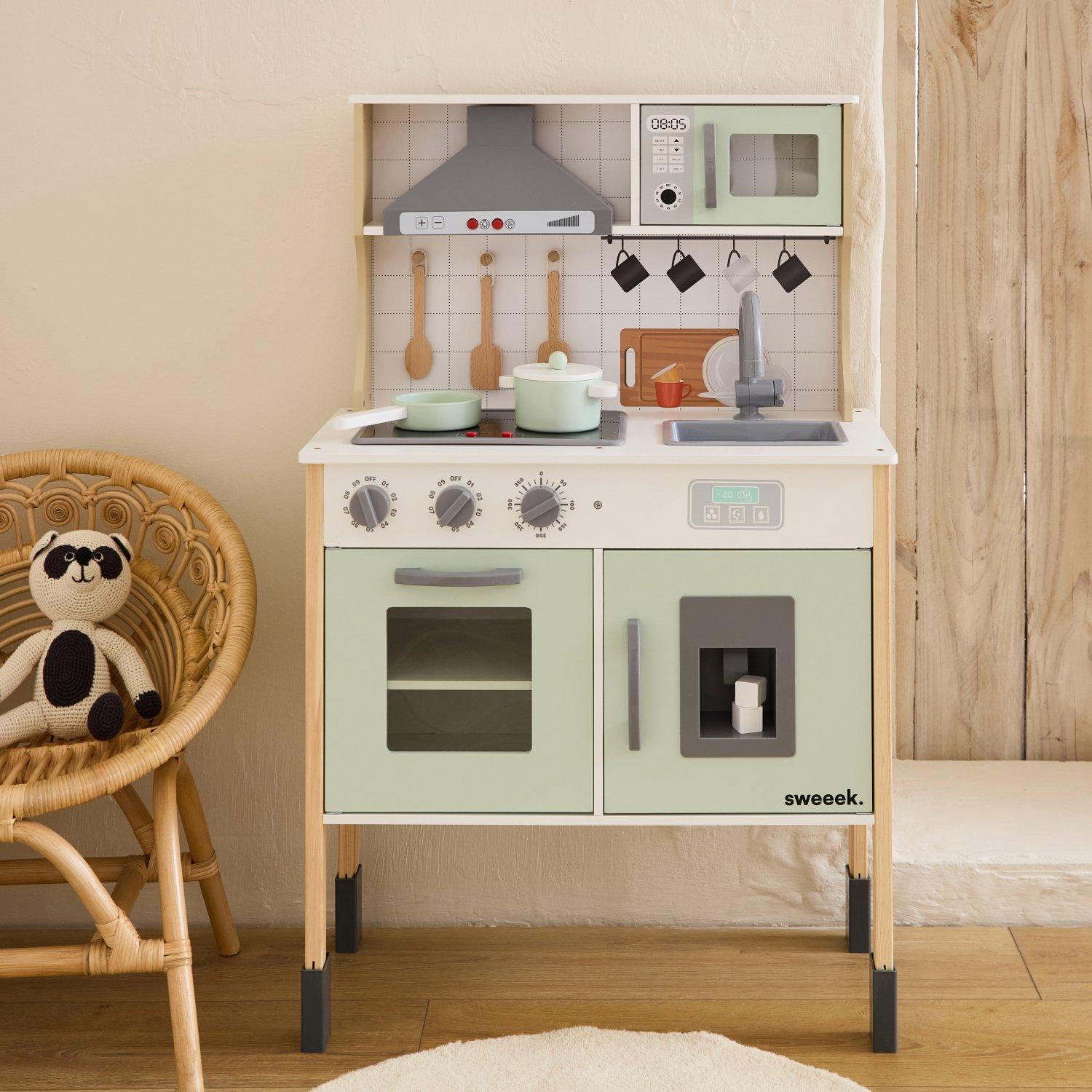 Wooden Children's Kitchen With Electronic Accessories