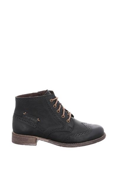 'Sienn 74' Brogue Ankle Boots