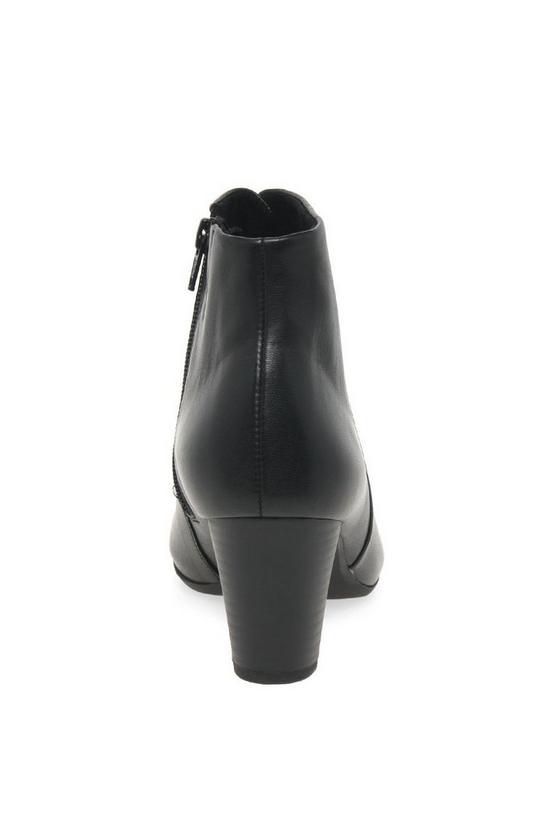 Gabor 'Matlock' Ankle Boots 4