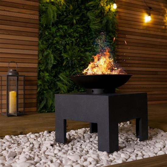 Charles Bentley Fire Pit with Metal Fire Bowl and Square Concrete base 1
