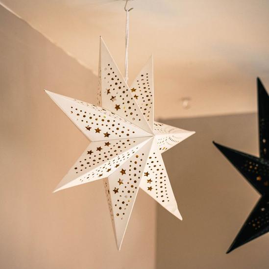 ValueLights Christmas 45cm White Velvet Star Plug In Lit Tree Topper Or Wall Light 2