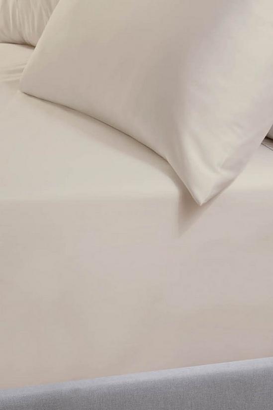 The Linen Consultancy 'TLC 5 Star Hotel Concept' 480TC Fitted Sheet 1