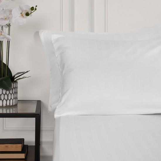 Brentfords 2 Pack Satin Stripe Pillowcases Housewife Pair Hotel Luxury 1