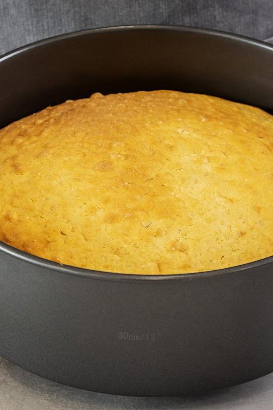 MasterClass Non-Stick 30cm Loose Base Deep Cake Pan 2