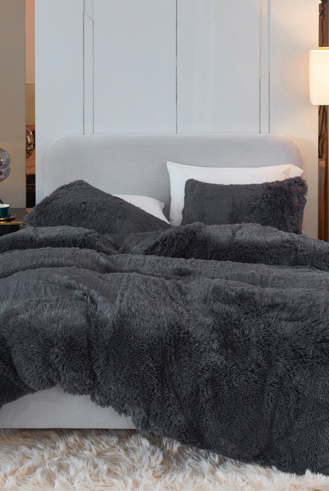Bedding | Black Faux Fur Duvet Cover Set | Ezysleep