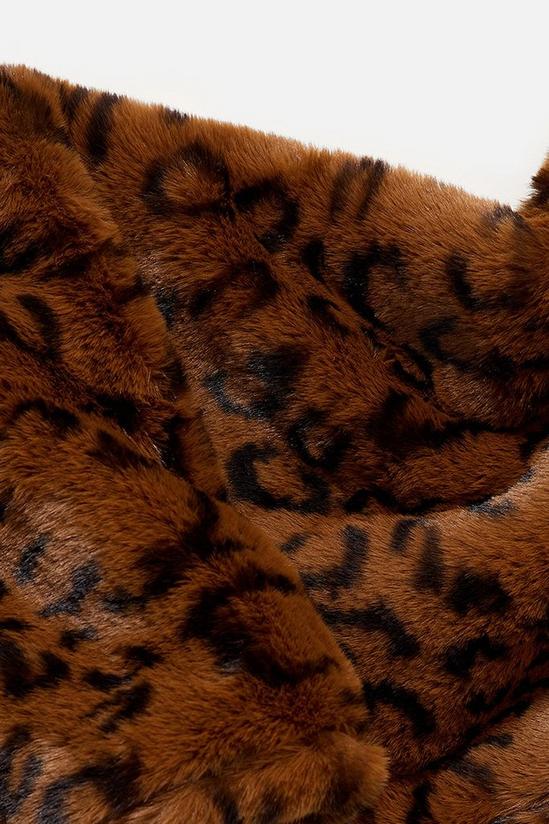 Accessorize Leopard Luxe Faux Fur Scarf 4