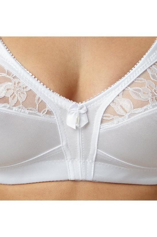 Camille Non Wired Soft Cup Bra With Lace 3