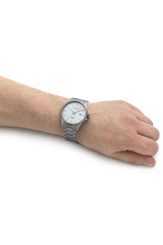Accurist Titanium Classic Analogue Quartz Watch - 7308 4