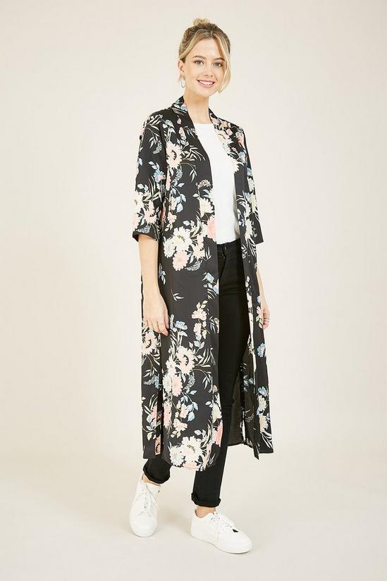 Yumi Floral Print 'Azia' Kimono 1