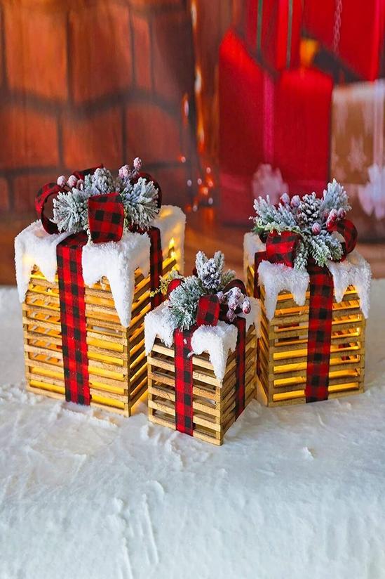 Netagon Set of 3 Under Christmas Tree Festive Battery Operated LED Light Up Presents Gift Boxes- Red Tartan 1