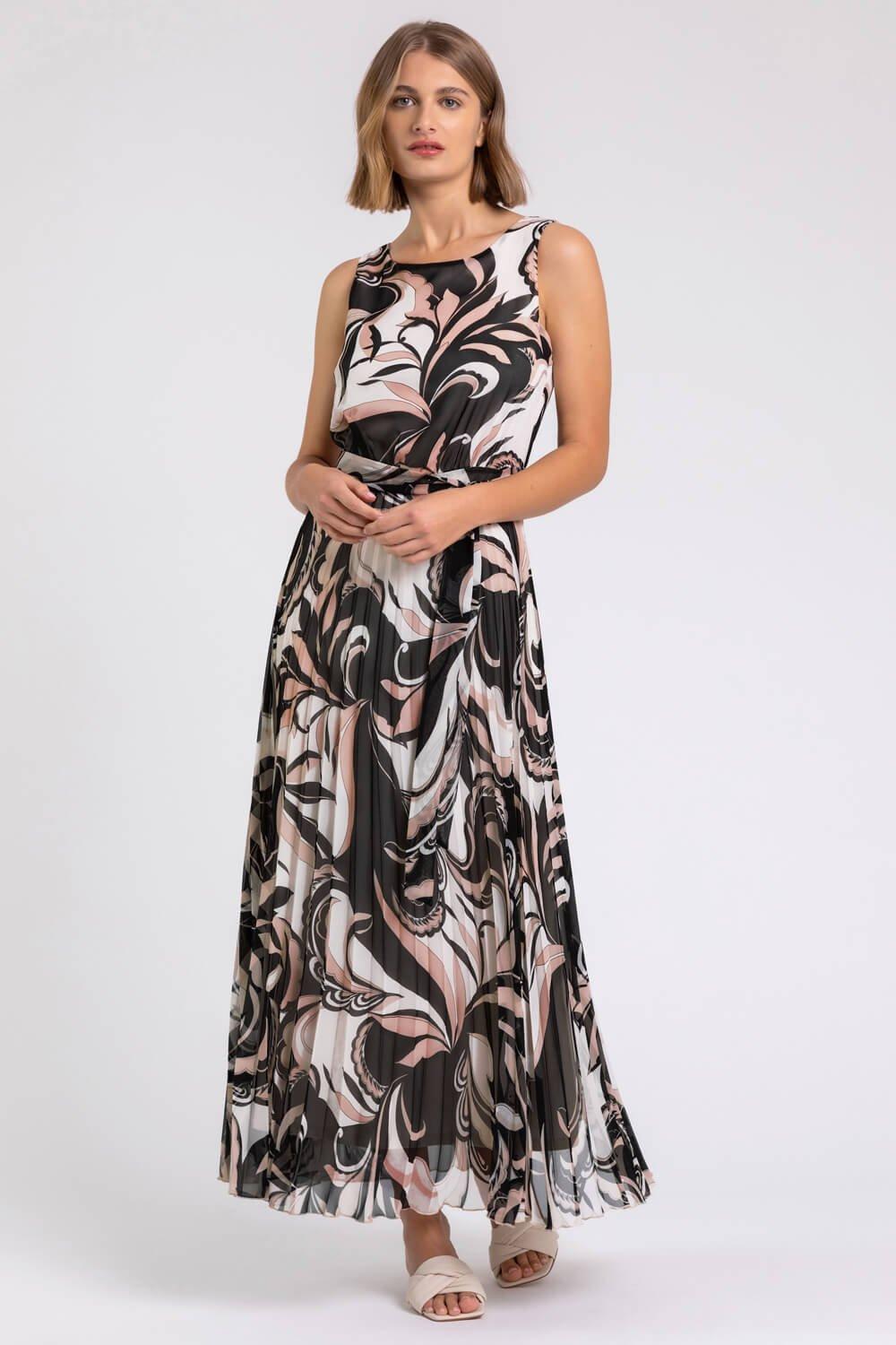 Abstract Print Pleated Maxi Dress