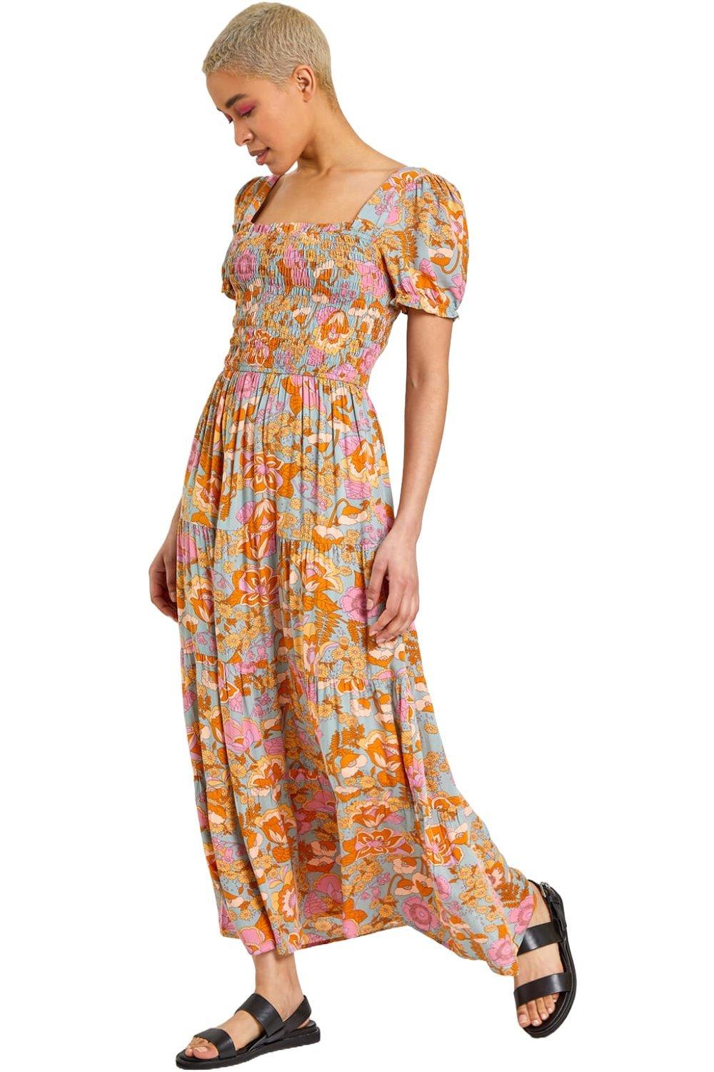 Retro Floral Print Tiered Maxi Dress