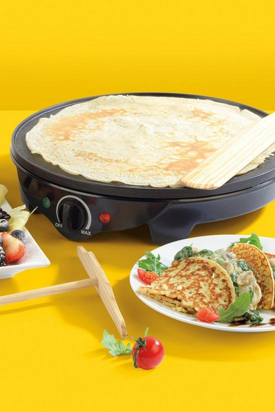 Giles and Posner Non-Stick Crepe Maker, Indoor Tabletop Electric Pancake & Galette Machine 3
