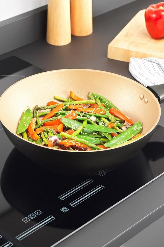 Russell Hobbs Black and Gold Opulence Collection Non-Stick 28 cm Stir-Fry Pan 5