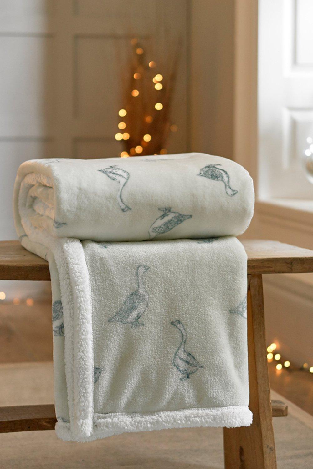 Geese Printed Flannel Throw